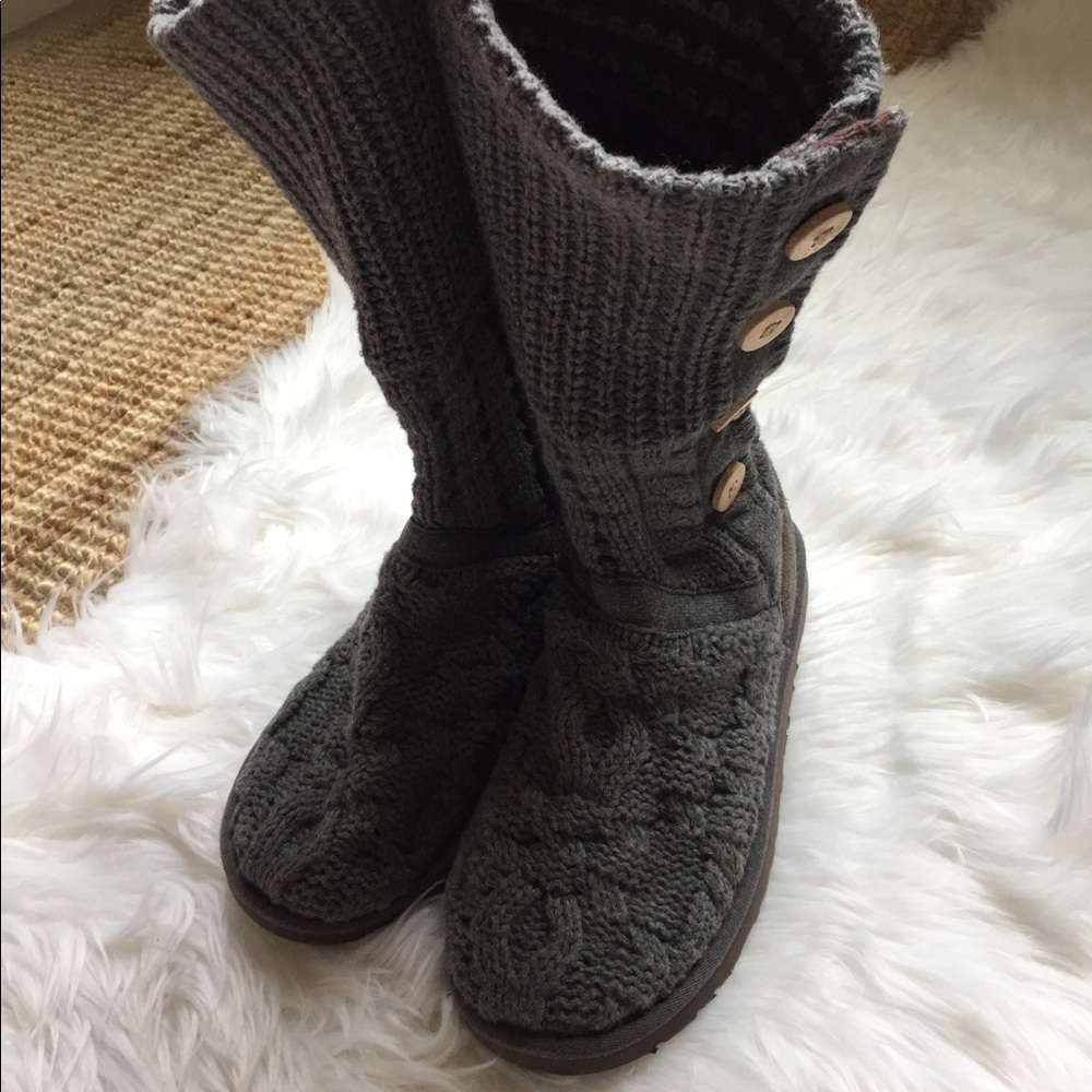Ugg - Picture 6 of 6